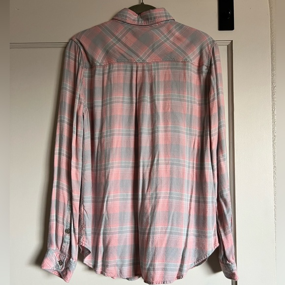 Faherty Women’s Malibu Shirt - Picture 4 of 6